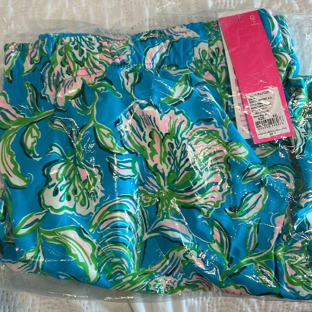 New Lilly Pulitzer XXL Cumulus Blue Chick Magnet swim trunks